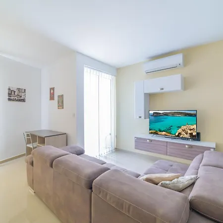Windgate Flat 3